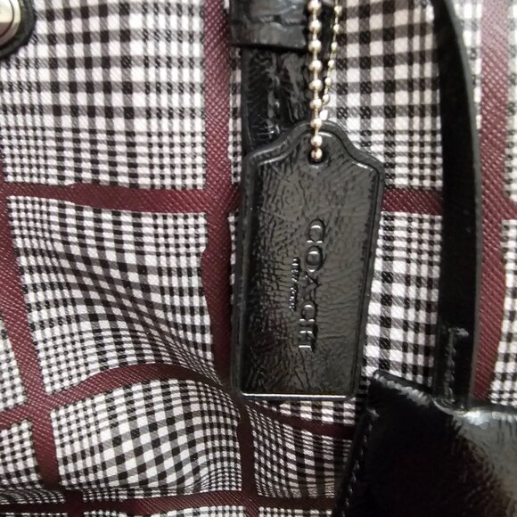 Coach Peyton Glen Plaid Dome Purse Cora Satchel EUC!